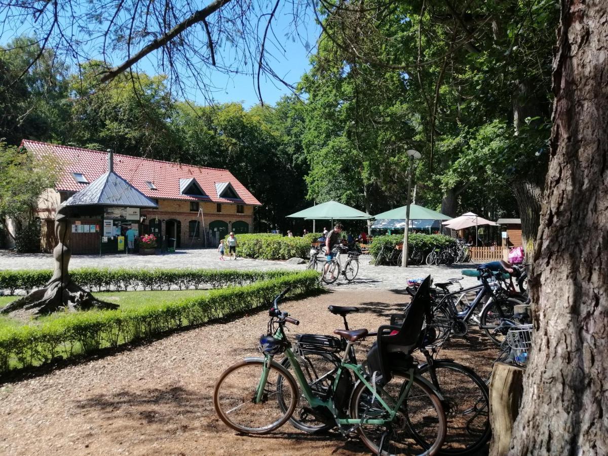 Hotel Schloesschen Sundische Wiese Zingst Exterior foto