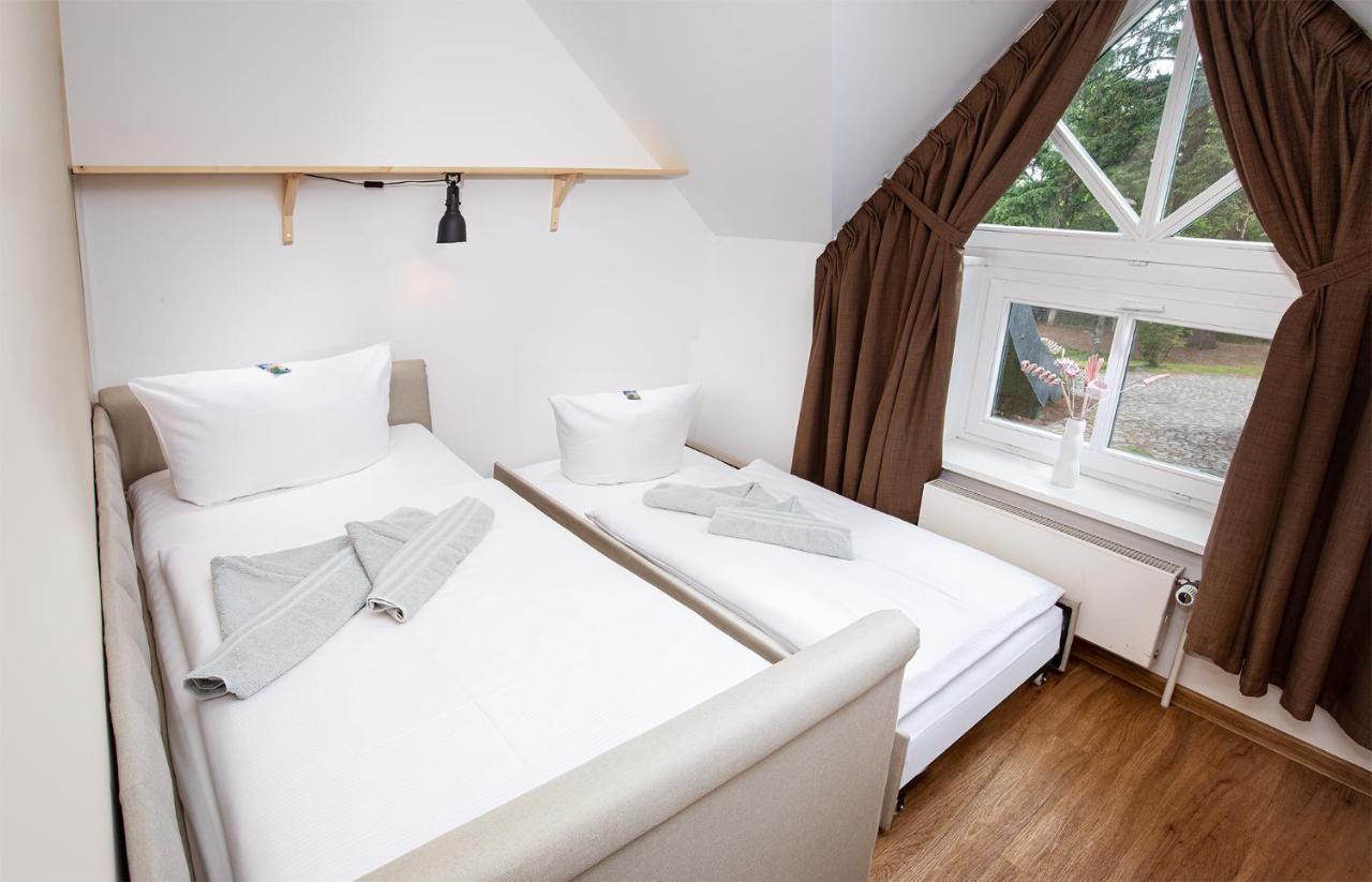Hotel Schloesschen Sundische Wiese Zingst Exterior foto