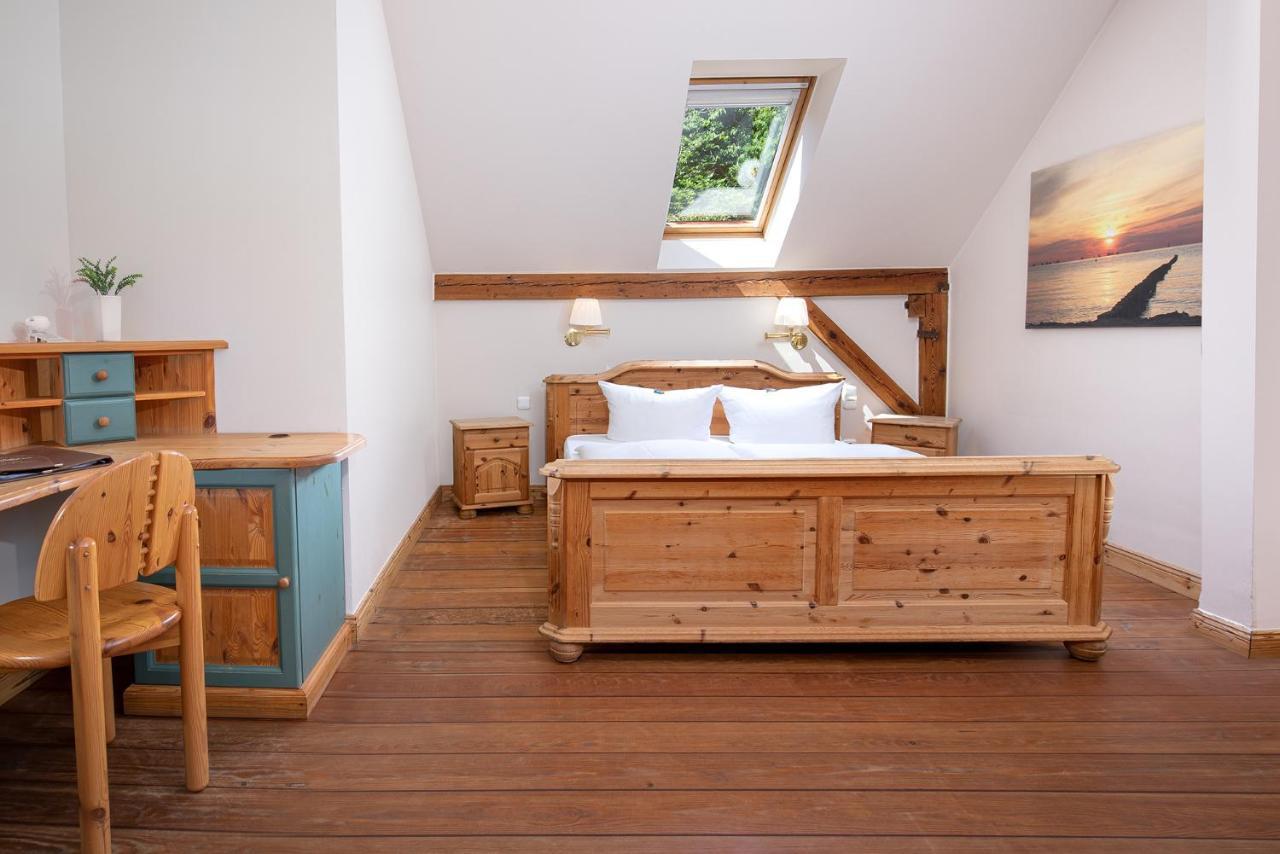 Hotel Schloesschen Sundische Wiese Zingst Exterior foto
