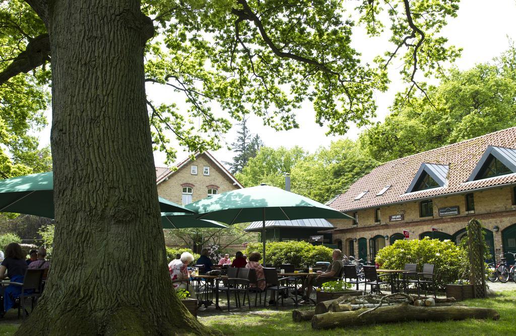 Hotel Schloesschen Sundische Wiese Zingst Exterior foto